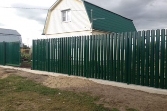 Забор из евроштакетника на ленточном фундаменте 70 метров фото в Ожерелье
