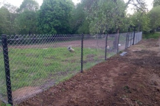 Забор из сетки рабицы в натяг с протяжкой арматуры 70 метров фото стоимость под ключ