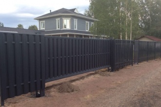Забор из евроштакетника с бетонированием столбов 80 метров фото в Ожерелье